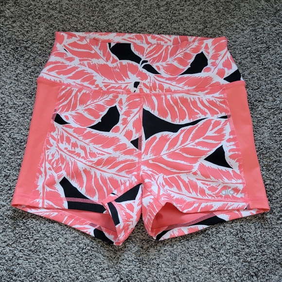 Alo yoga feather print biker shorts - Picture 1 of 8
